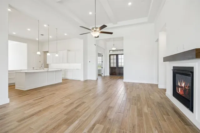 $748,900 | 112 Swan Lake Drive, Waxahachie, TX 75165