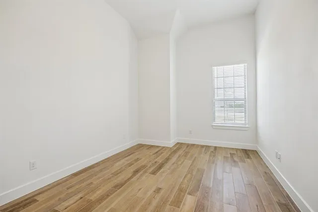 $748,900 | 112 Swan Lake Drive, Waxahachie, TX 75165