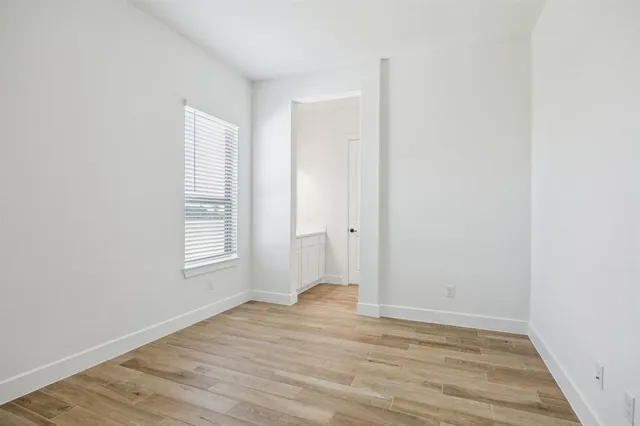 $748,900 | 112 Swan Lake Drive, Waxahachie, TX 75165