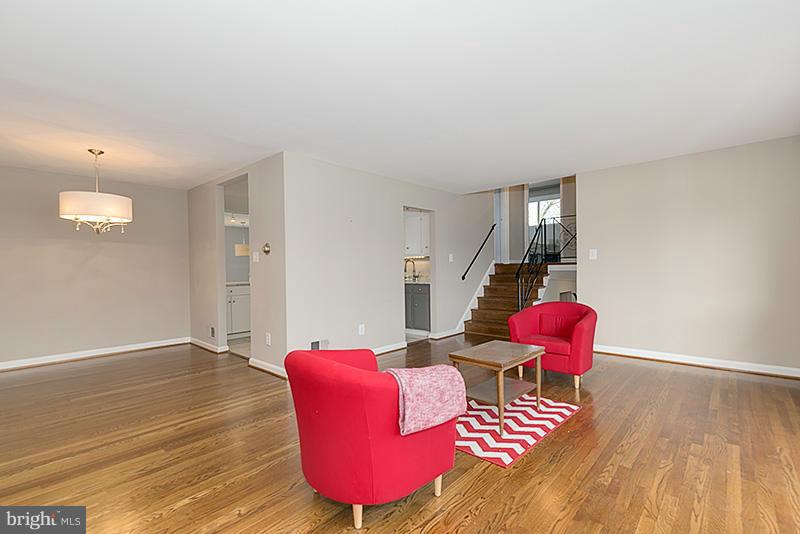 12912 Holdridge Road Silver Spring, MD 20906 - Photo 15 of 25 a living room with furniture