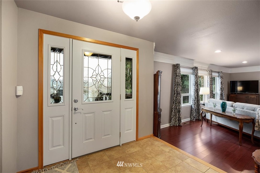 21521 41st Avenue Southeast Bothell, WA 98021 - Photo 3 of 33