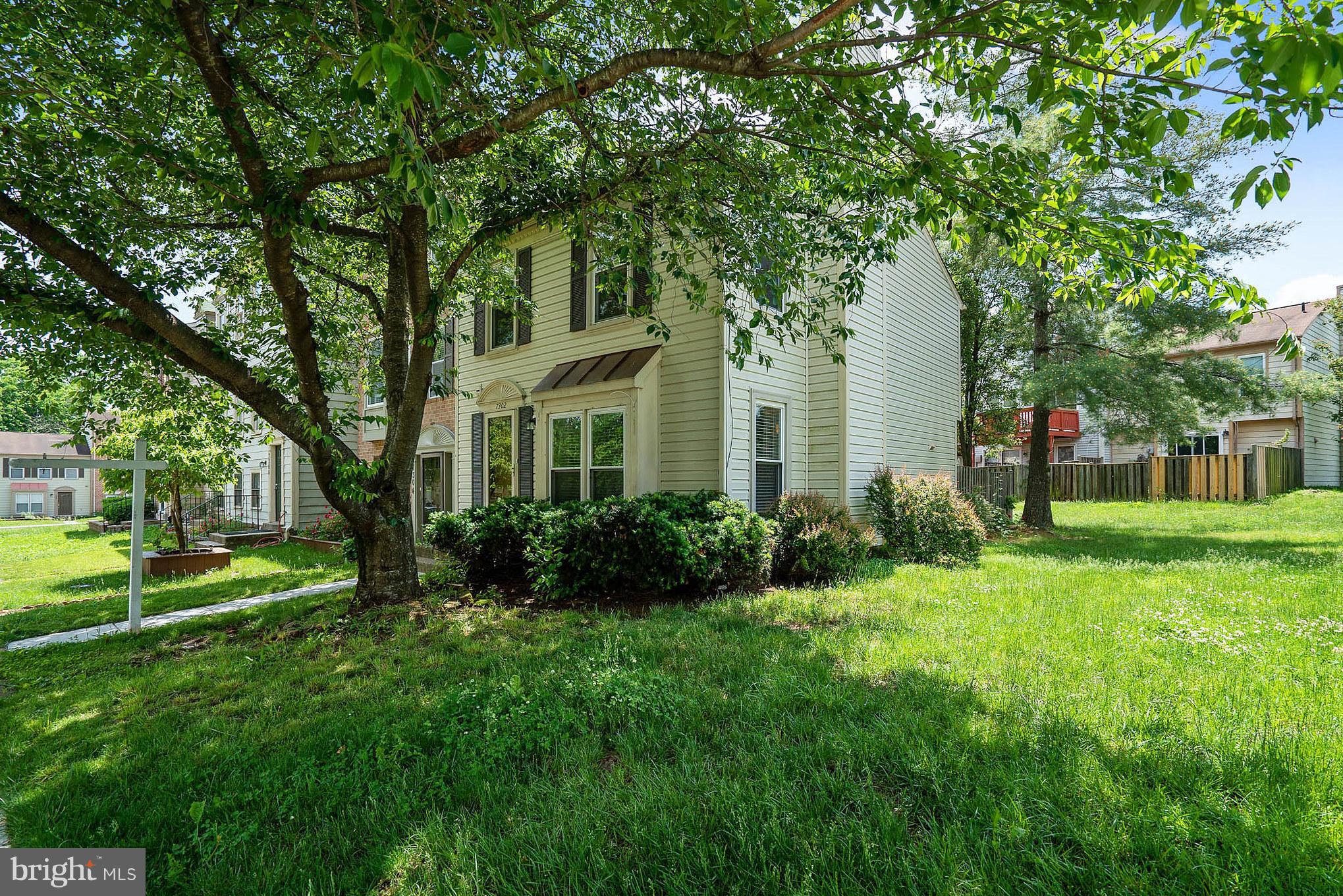 Exterior (General)End unit townhome
