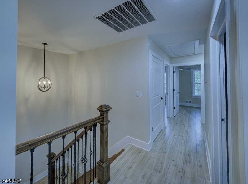 8 Travers Avenue Edison, NJ 08817 - Photo 14 of 18
