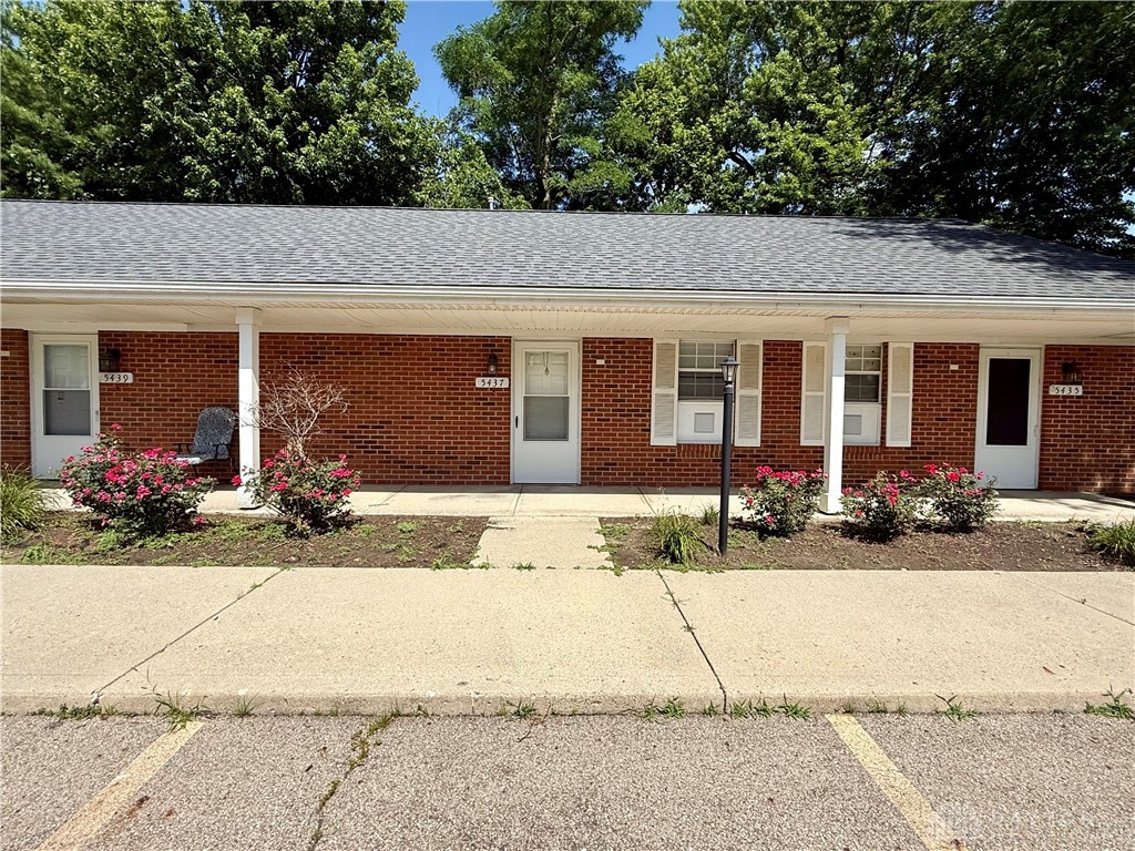 5435 East Westbrook Road Clayton, OH 45315 - Photo 4 of 90