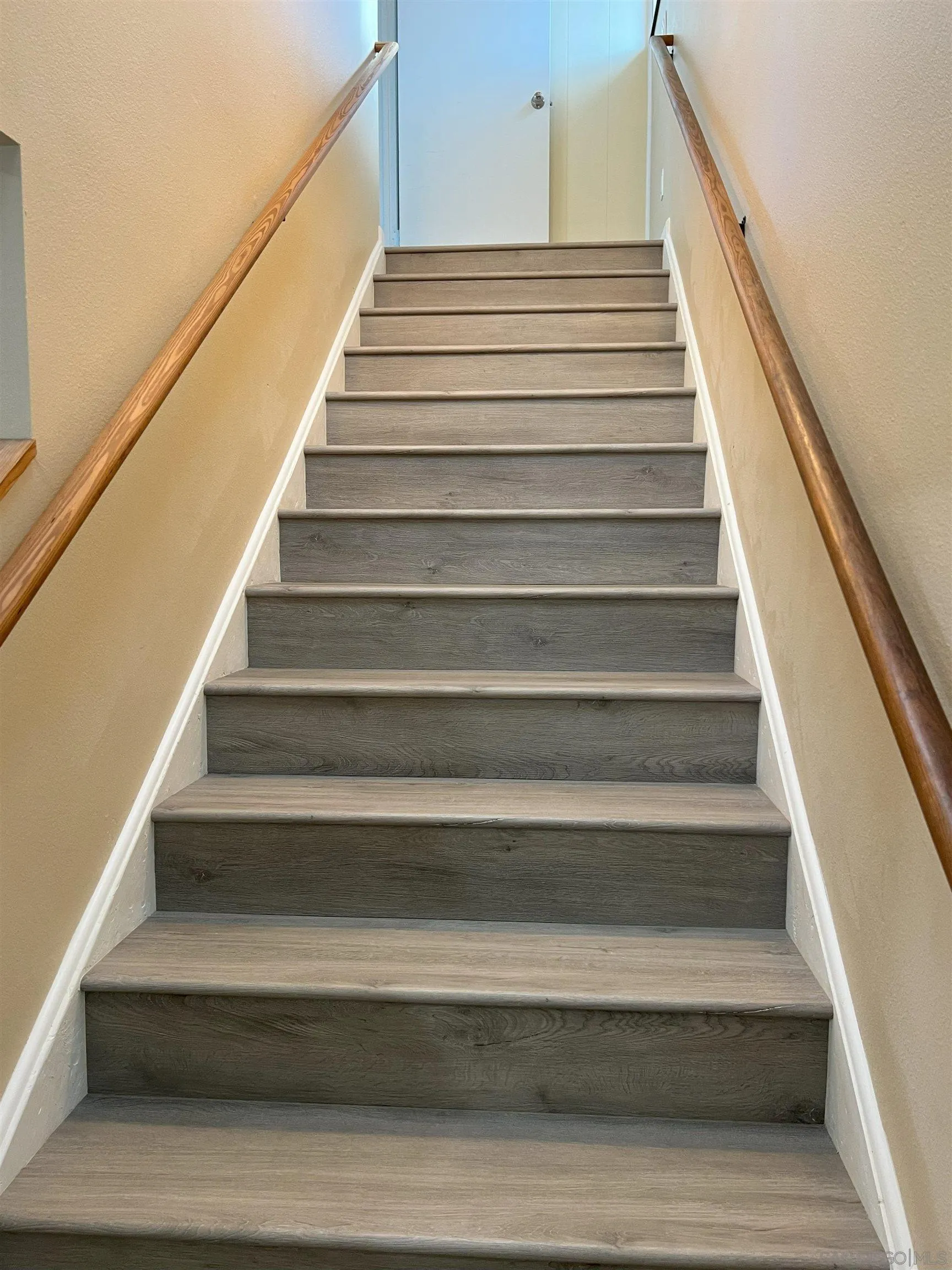4054 Mt Barnard Avenue San Diego, CA 92111 - Photo 36 of 55 a view of entryway