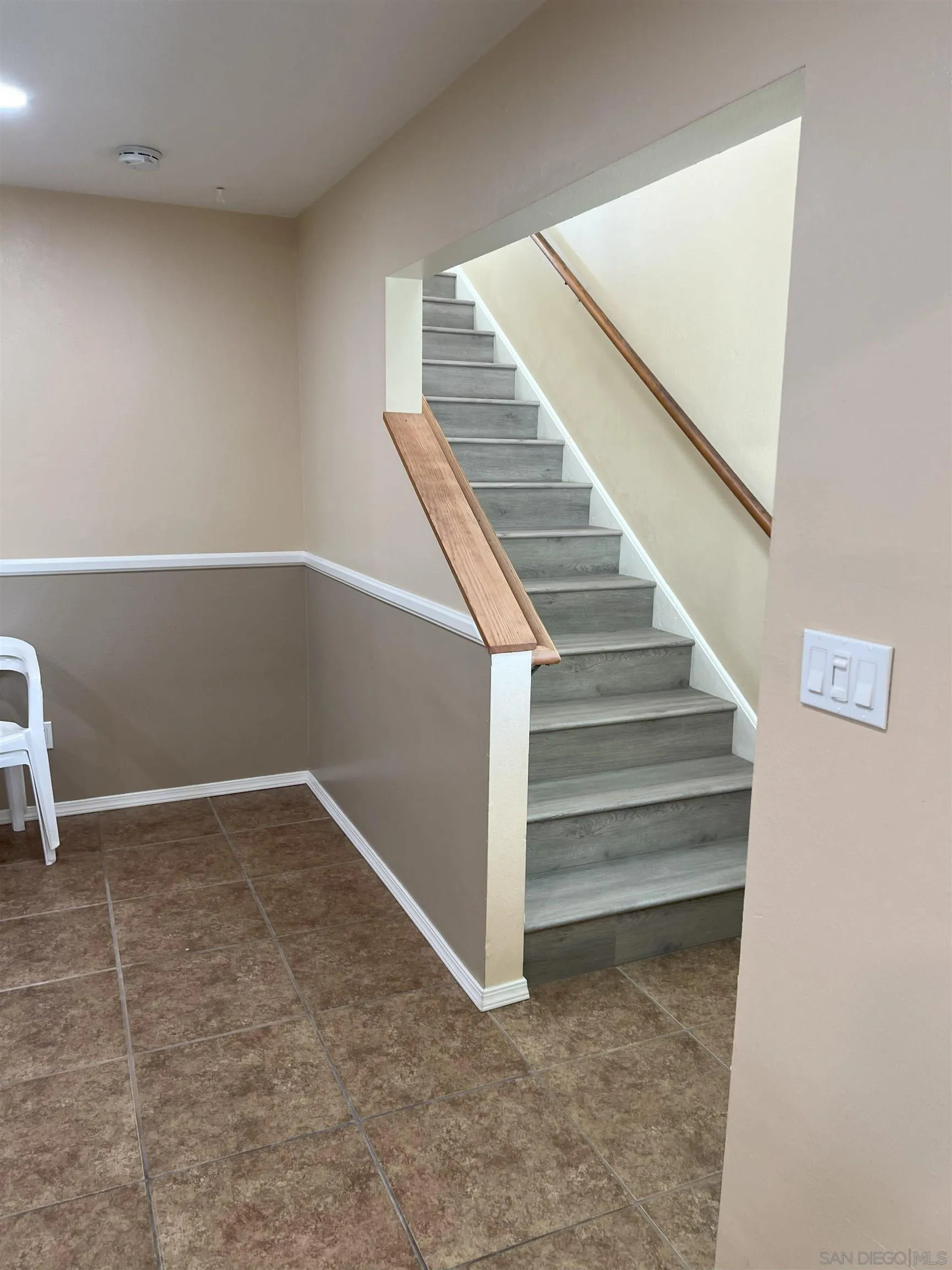 4054 Mt Barnard Avenue San Diego, CA 92111 - Photo 52 of 55 a view of entryway