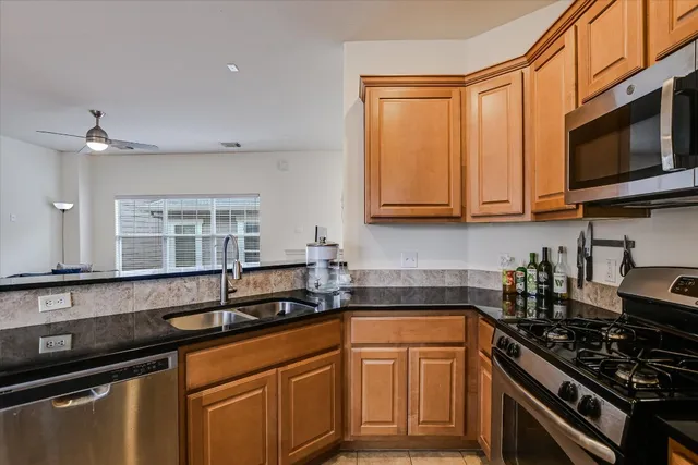 $319,900 | 2825 Saville Loop, Unit 18C, Austin, TX 78741