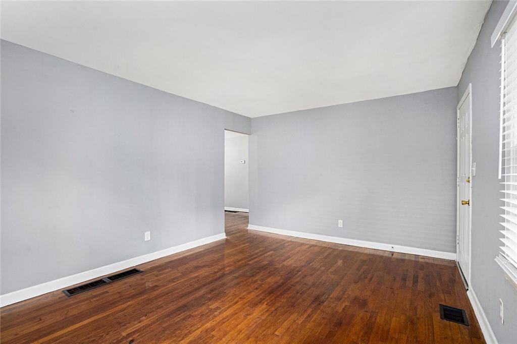 3650 Croft Place Northwest Atlanta, GA 30331 - Photo 5 of 18