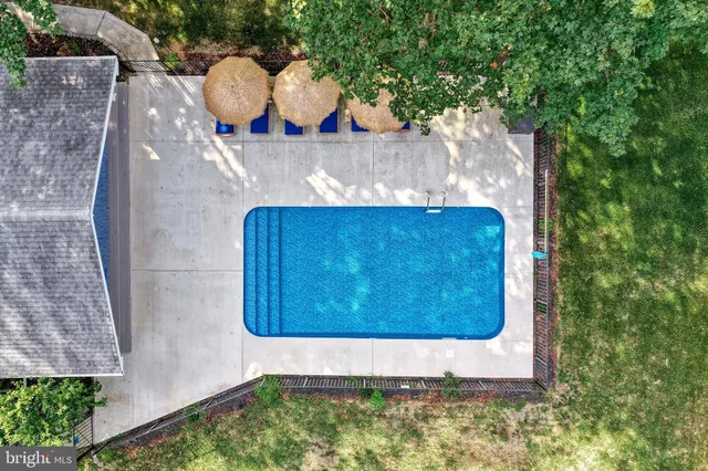 $429,000 | 2711 Sand Beach Road, Grantville, PA 17028