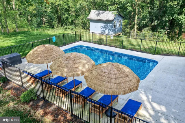 $429,000 | 2711 Sand Beach Road, Grantville, PA 17028