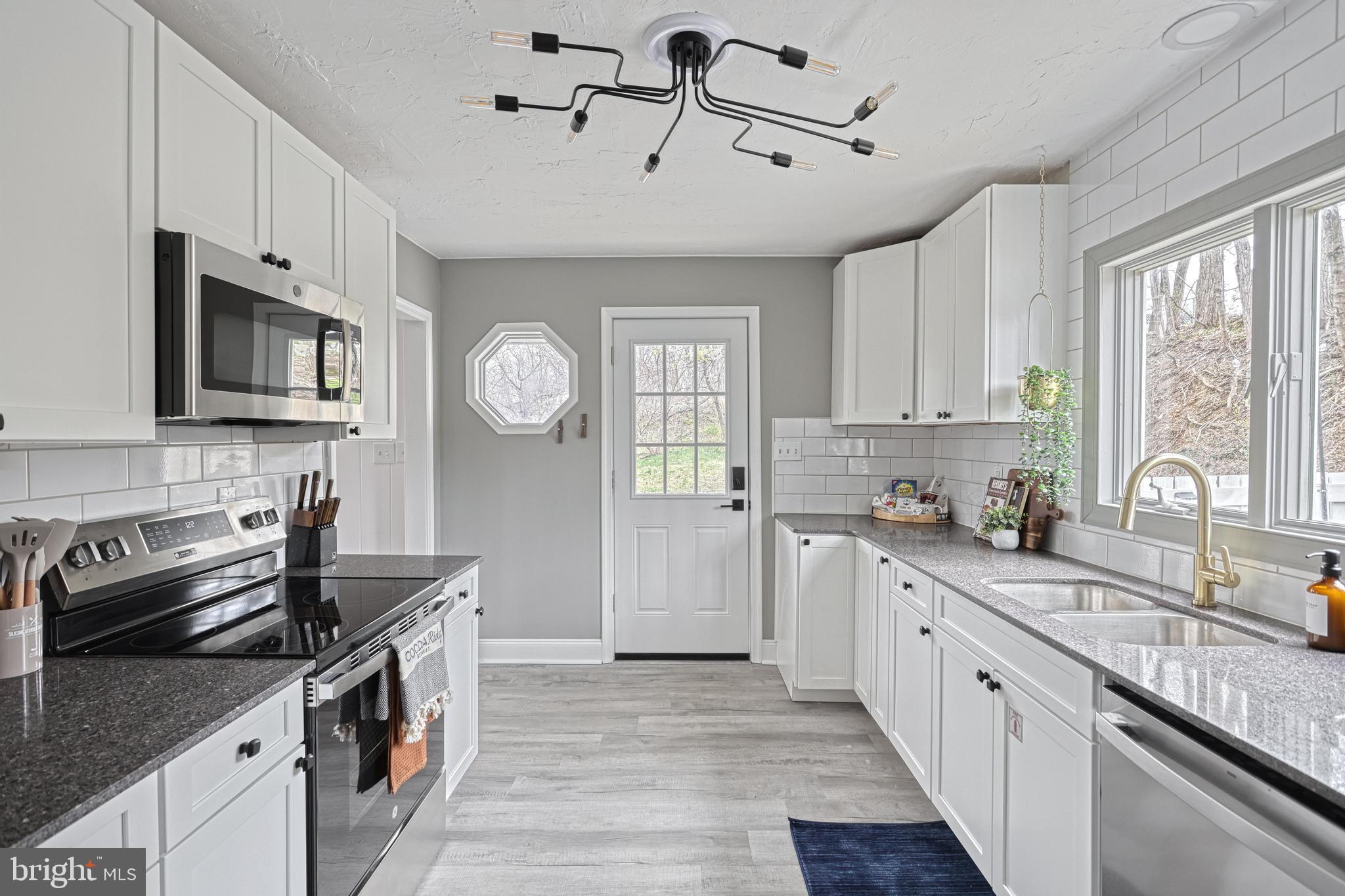 2711 Sand Beach Road Grantville, PA 17028 - Photo 7 of 56