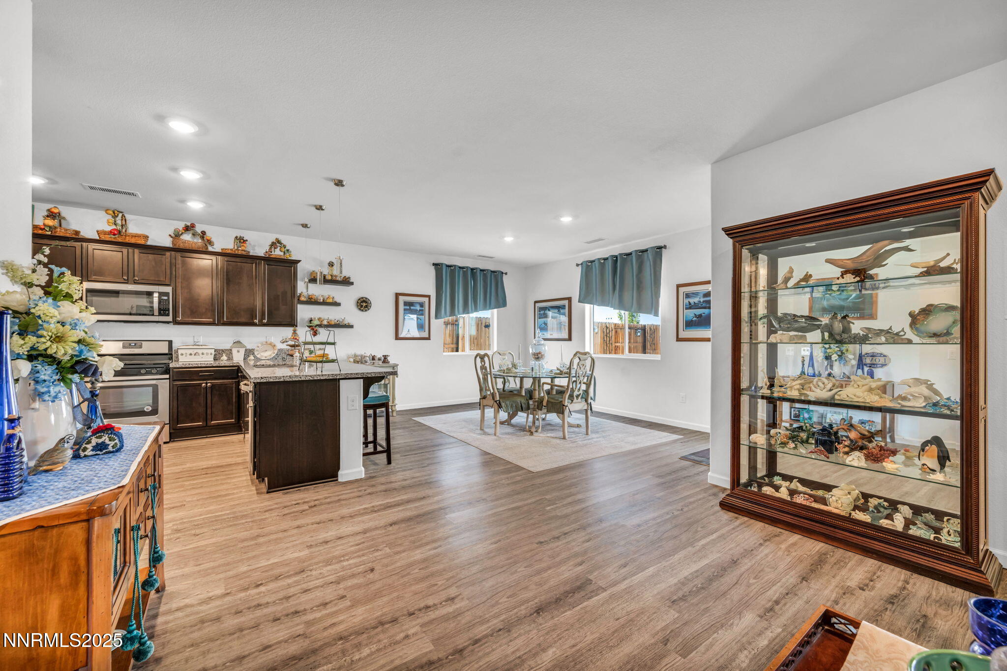 508 Beckwourth Drive Reno, NV 89506 - Photo 18 of 53 26-web-or-mls-508-beckwourth-dr