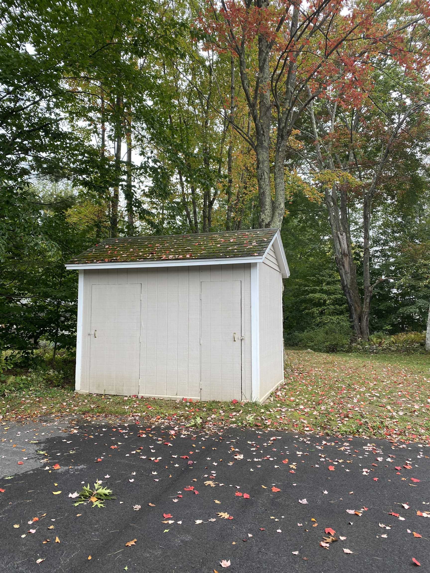 7 Ruth Avenue Rutland Town, VT 05701 - Photo 4 of 21