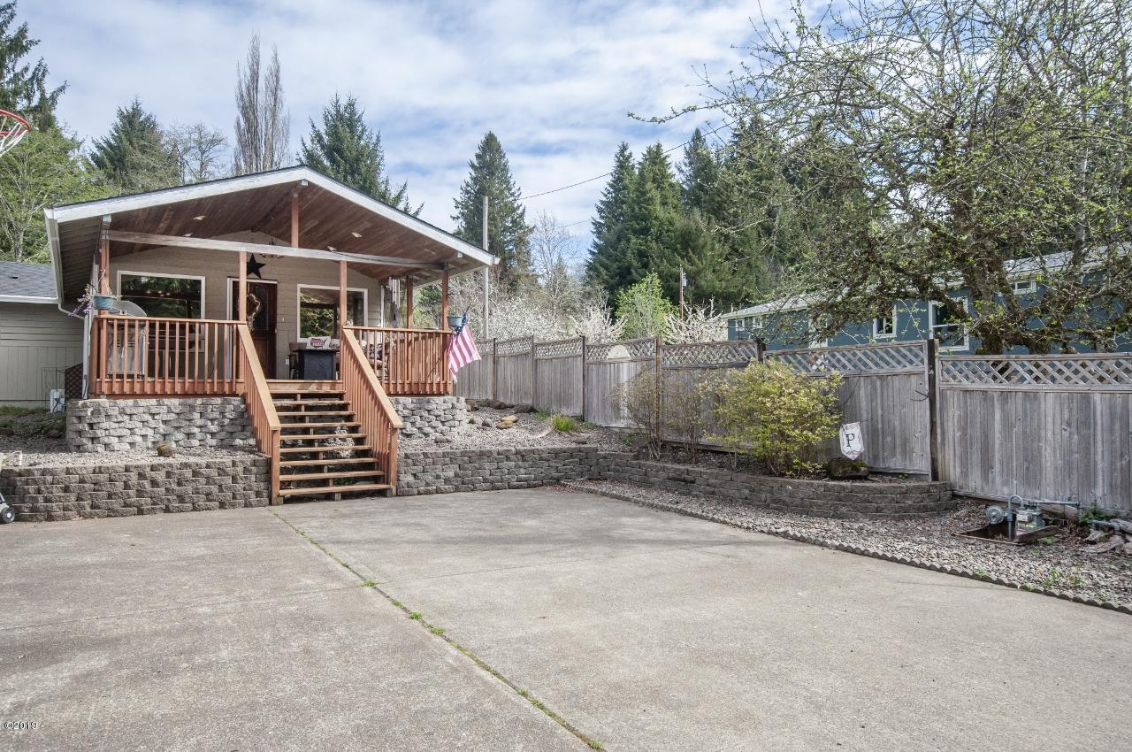 1525 North North Bank Road Otis, OR 97368 - Photo 3 of 40 Exterior - View 2 (1280x850)