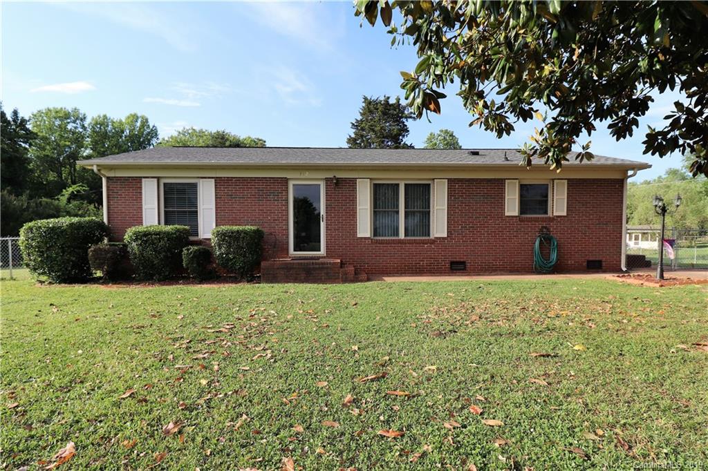 112 Mountain View Road Bessemer City, NC 28016 - Photo 1 of 29 Gallery Image 1