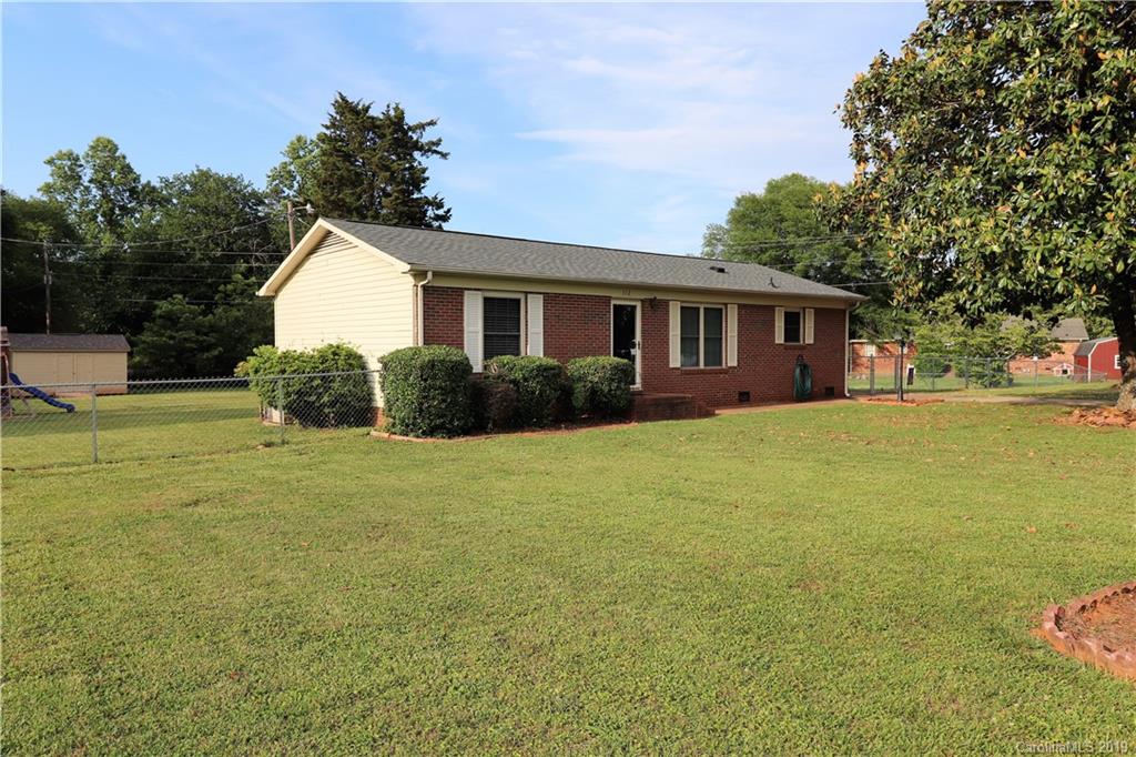 112 Mountain View Road Bessemer City, NC 28016 - Photo 2 of 29 Gallery Image 2