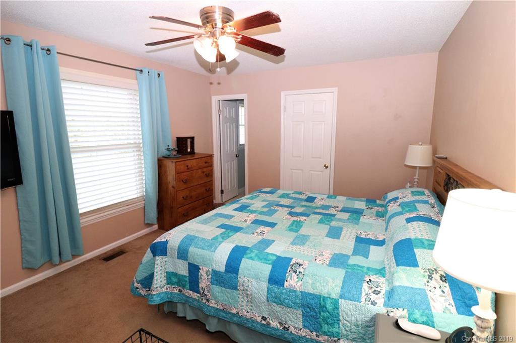 112 Mountain View Road Bessemer City, NC 28016 - Photo 12 of 29 Gallery Image 12