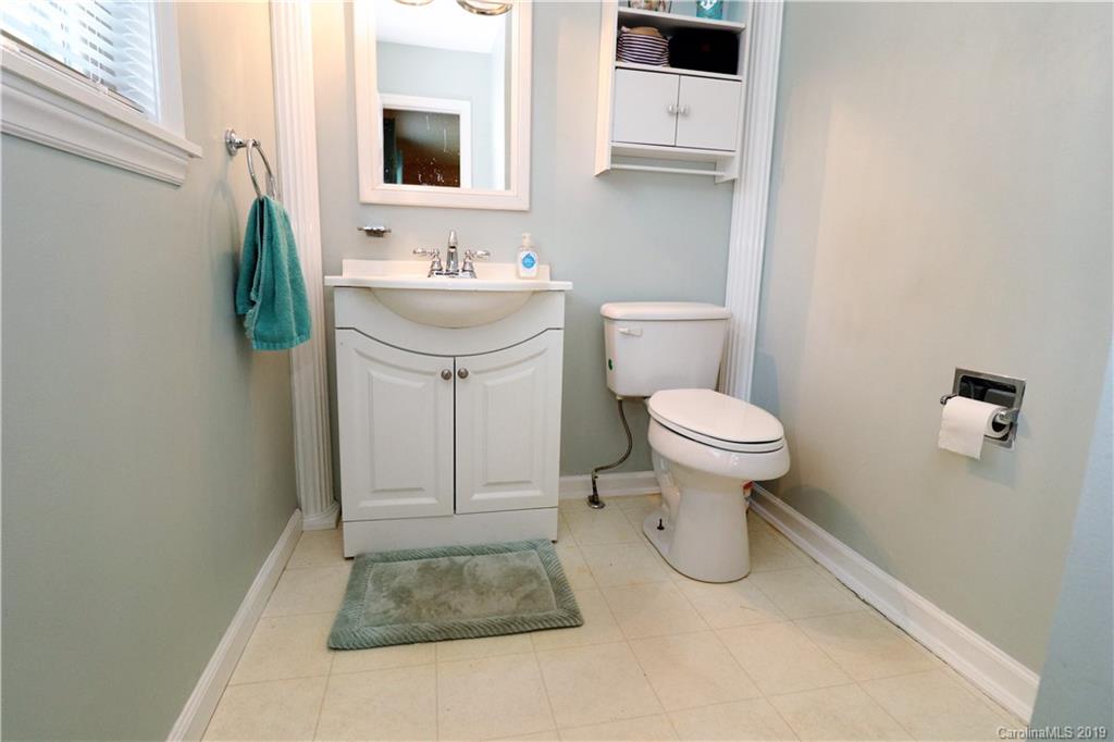 112 Mountain View Road Bessemer City, NC 28016 - Photo 16 of 29 Gallery Image 16