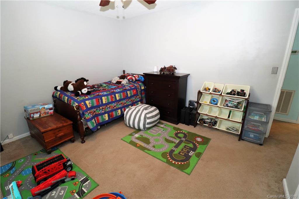 112 Mountain View Road Bessemer City, NC 28016 - Photo 20 of 29 Gallery Image 20