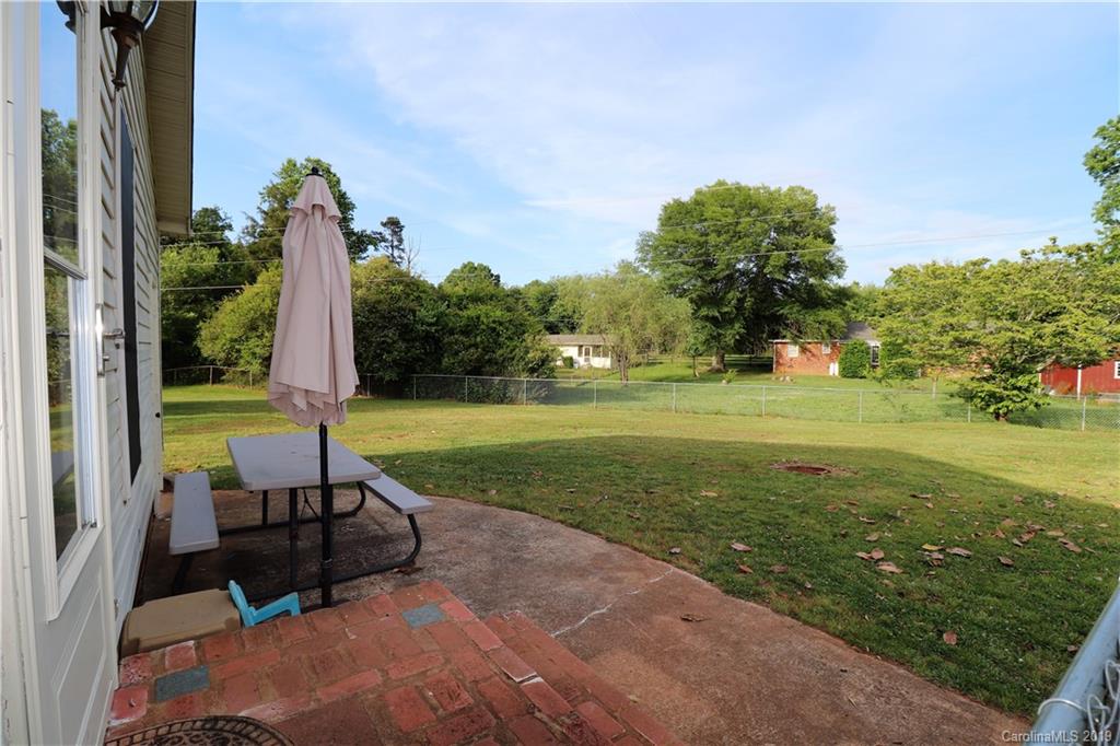112 Mountain View Road Bessemer City, NC 28016 - Photo 28 of 29 Gallery Image 28