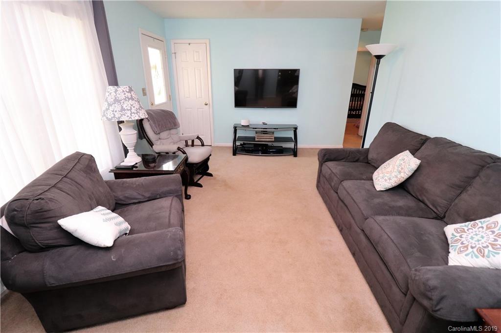 112 Mountain View Road Bessemer City, NC 28016 - Photo 6 of 29 Gallery Image 6