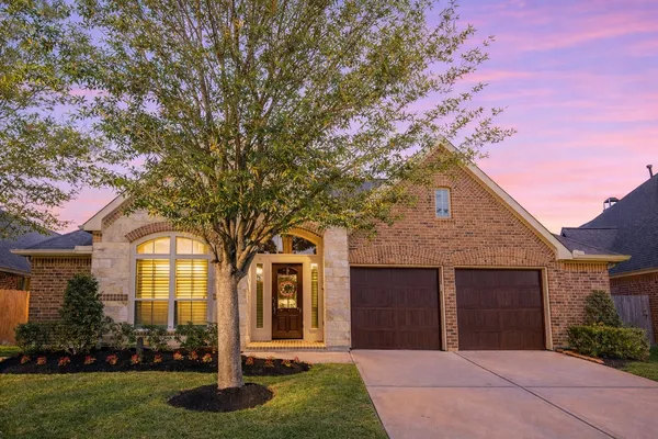 $555,000 | 19814 Crested Peak Lane, Cypress, TX 77433