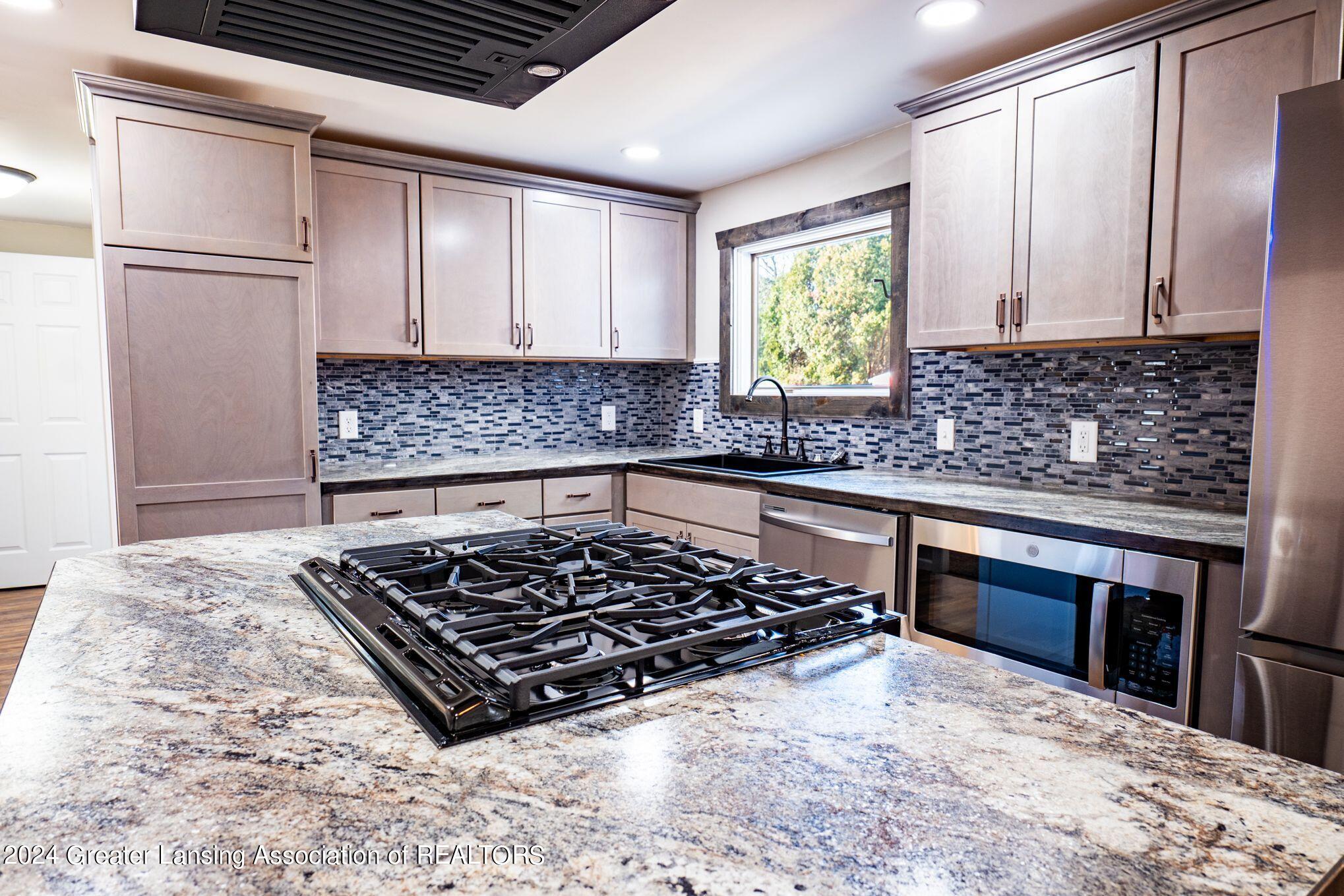 10890 Easton Road Rives Junction, MI 49277 - Photo 6 of 33 Kitchen