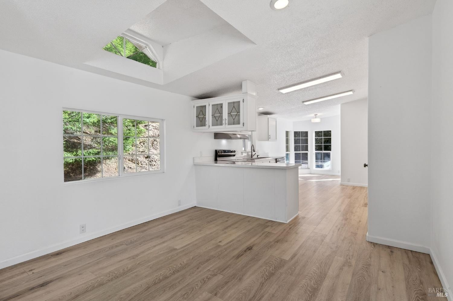 40421 Mountain View Road Manchester, CA 95459 - Photo 10 of 32