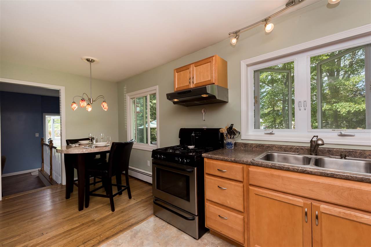 68 Ocean Road Portsmouth, NH 03801 - Photo 6 of 26 Gallery Image 6