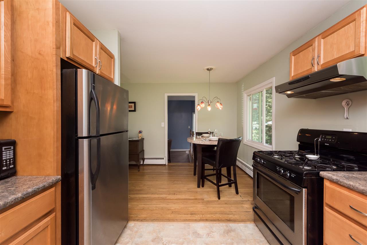 68 Ocean Road Portsmouth, NH 03801 - Photo 7 of 26 Gallery Image 7