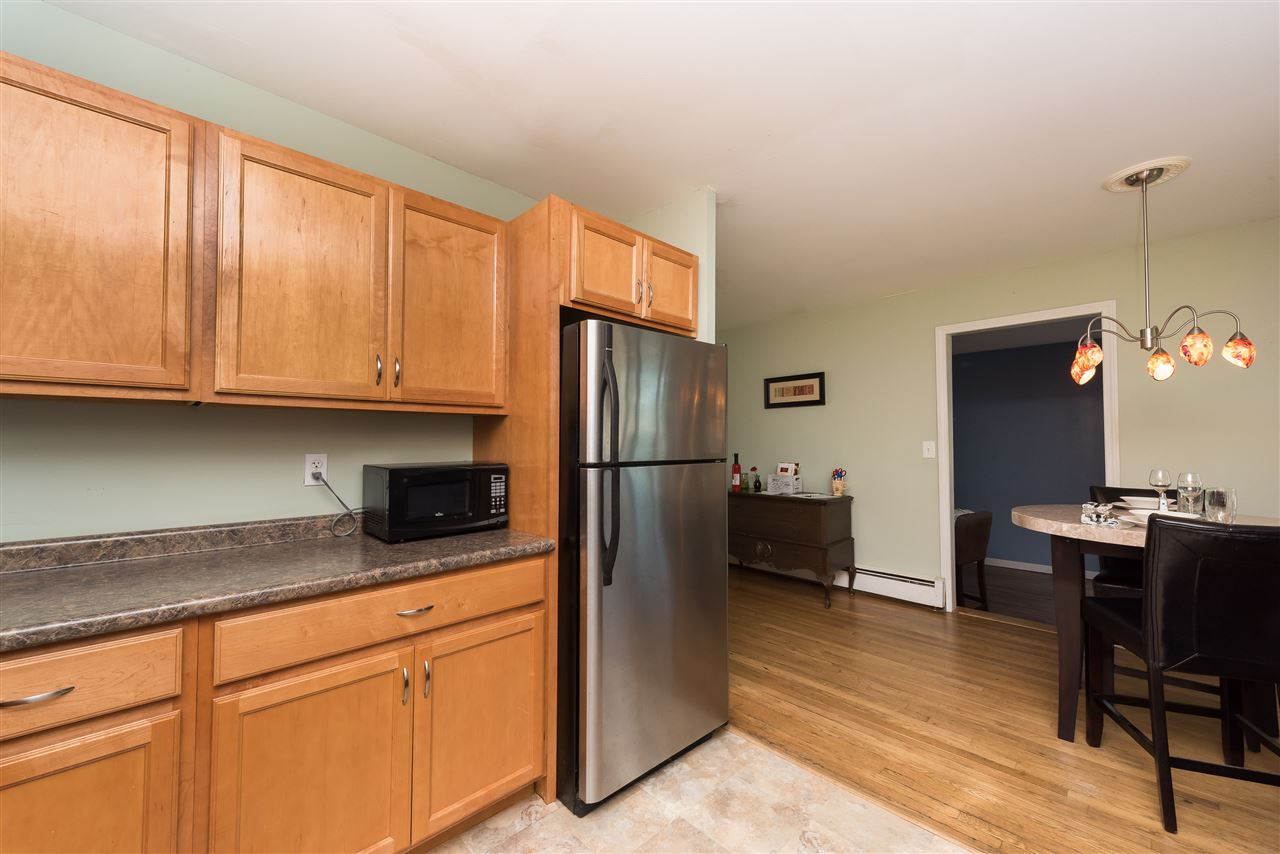 68 Ocean Road Portsmouth, NH 03801 - Photo 8 of 26 Gallery Image 8