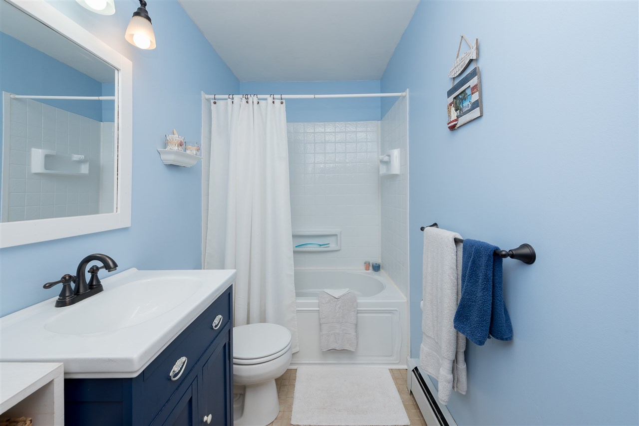 68 Ocean Road Portsmouth, NH 03801 - Photo 10 of 26 Gallery Image 10