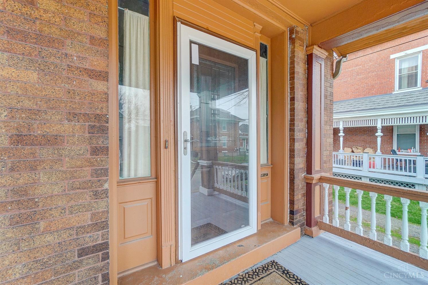 1609 Ruth Avenue Cincinnati, OH 45207 - Photo 4 of 29
