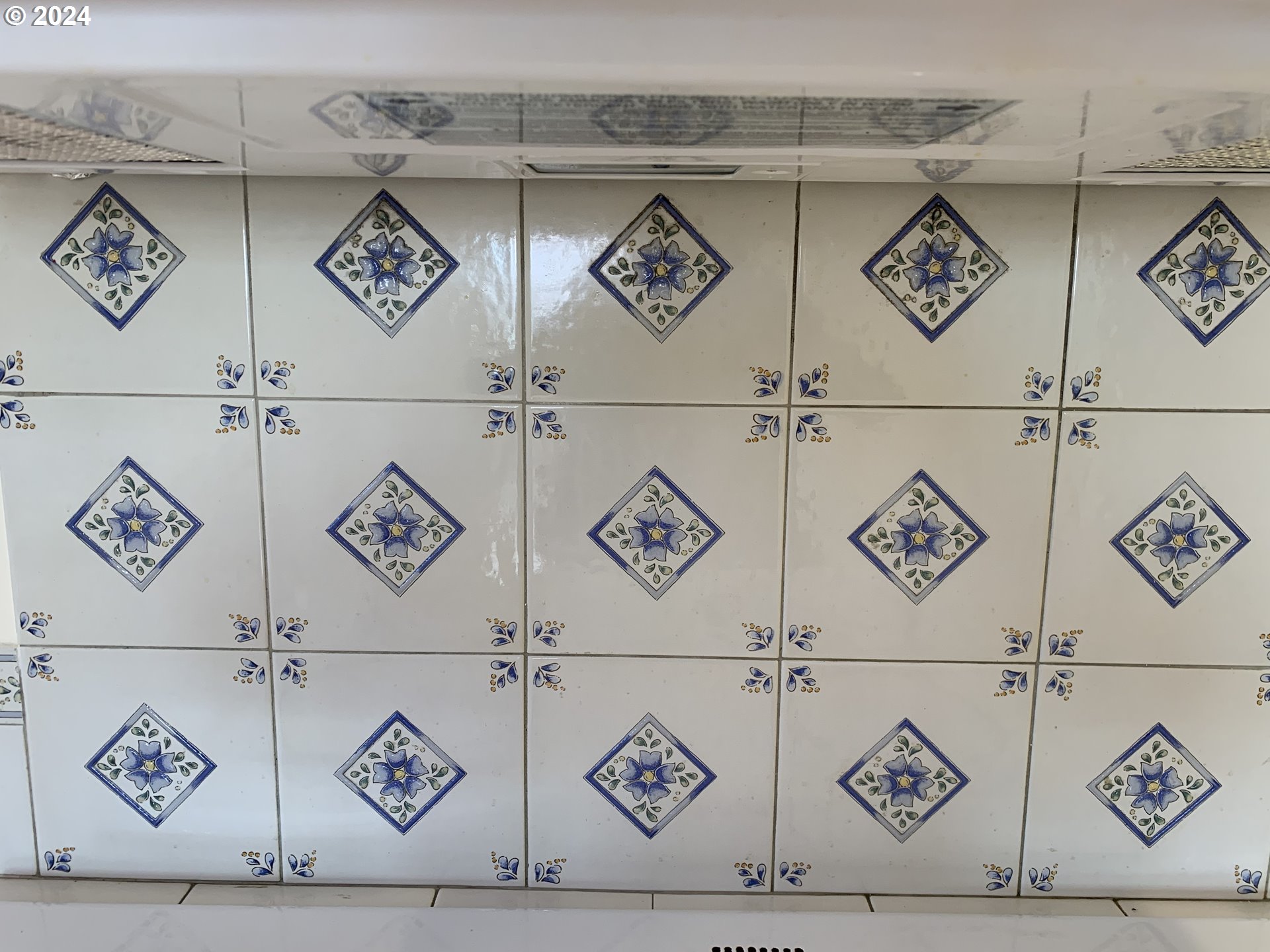 9916 Northwest Abbey Road Portland, OR 97229 - Photo 20 of 48