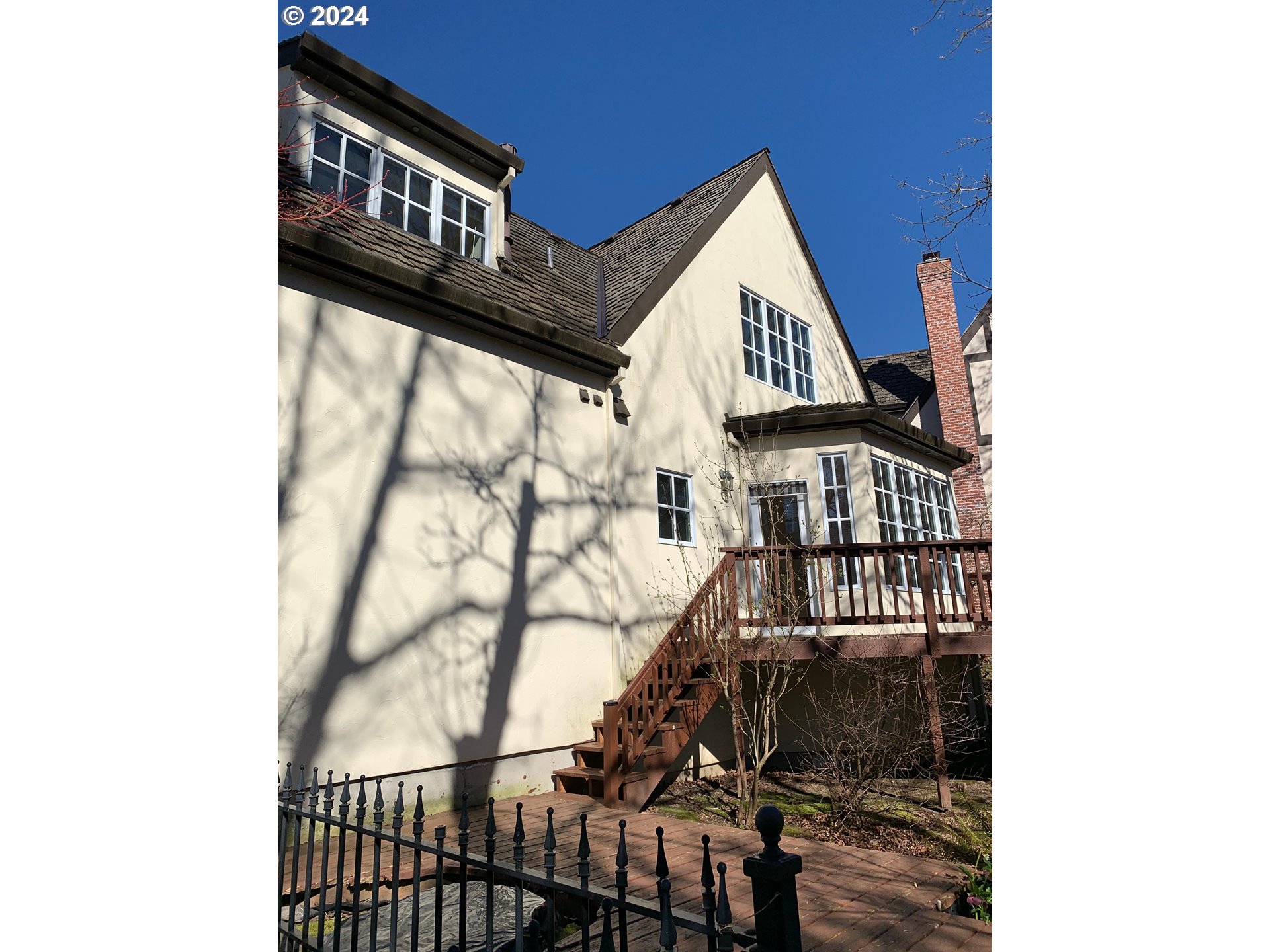 9916 Northwest Abbey Road Portland, OR 97229 - Photo 40 of 48 a view of entryway