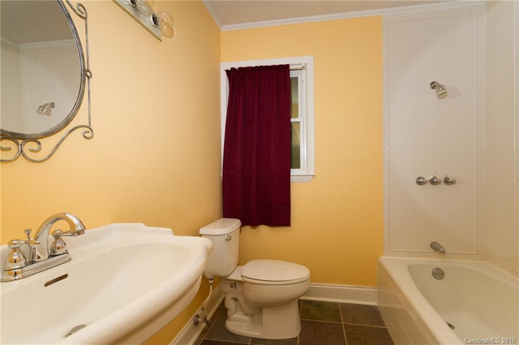 461 Carriage Road Statesville, NC 28677 - Photo 13 of 24