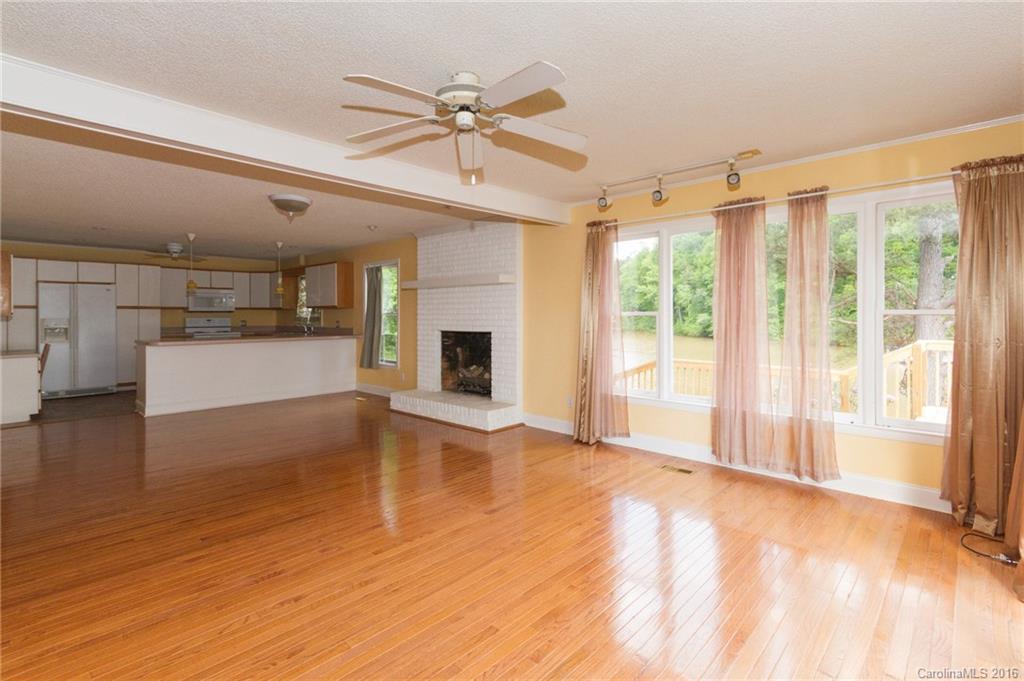 461 Carriage Road Statesville, NC 28677 - Photo 7 of 24