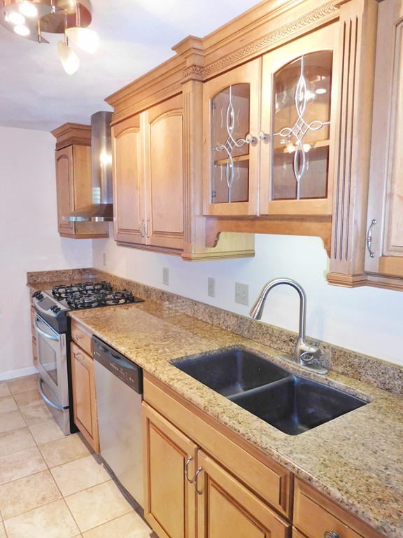 1 Oak Ridge Drive, Unit 6 Maynard, MA 01754 - Photo 8 of 24 Gallery Image 8