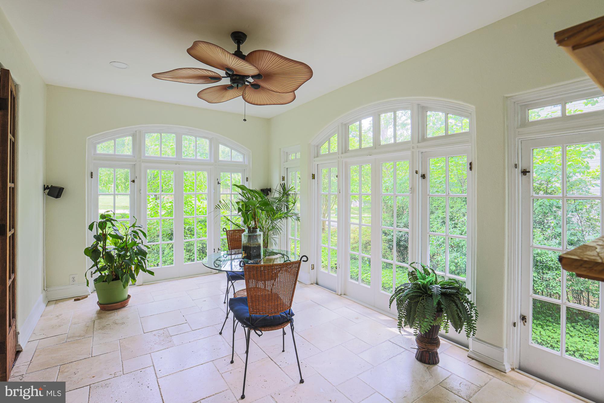 502 Woodside Road Baltimore, MD 21229 - Photo 6 of 37 Cozy sunroom off kitchen with original doors