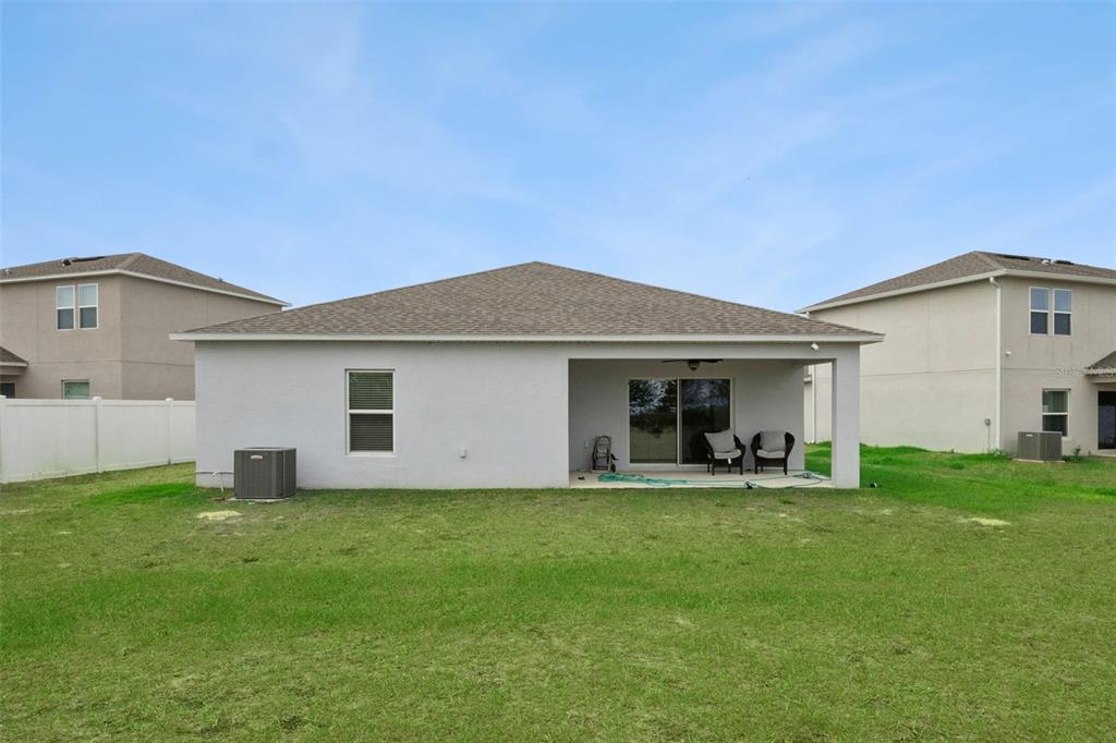 1099 Calico Pointe Way Groveland, FL 34736 - Photo 33 of 39
