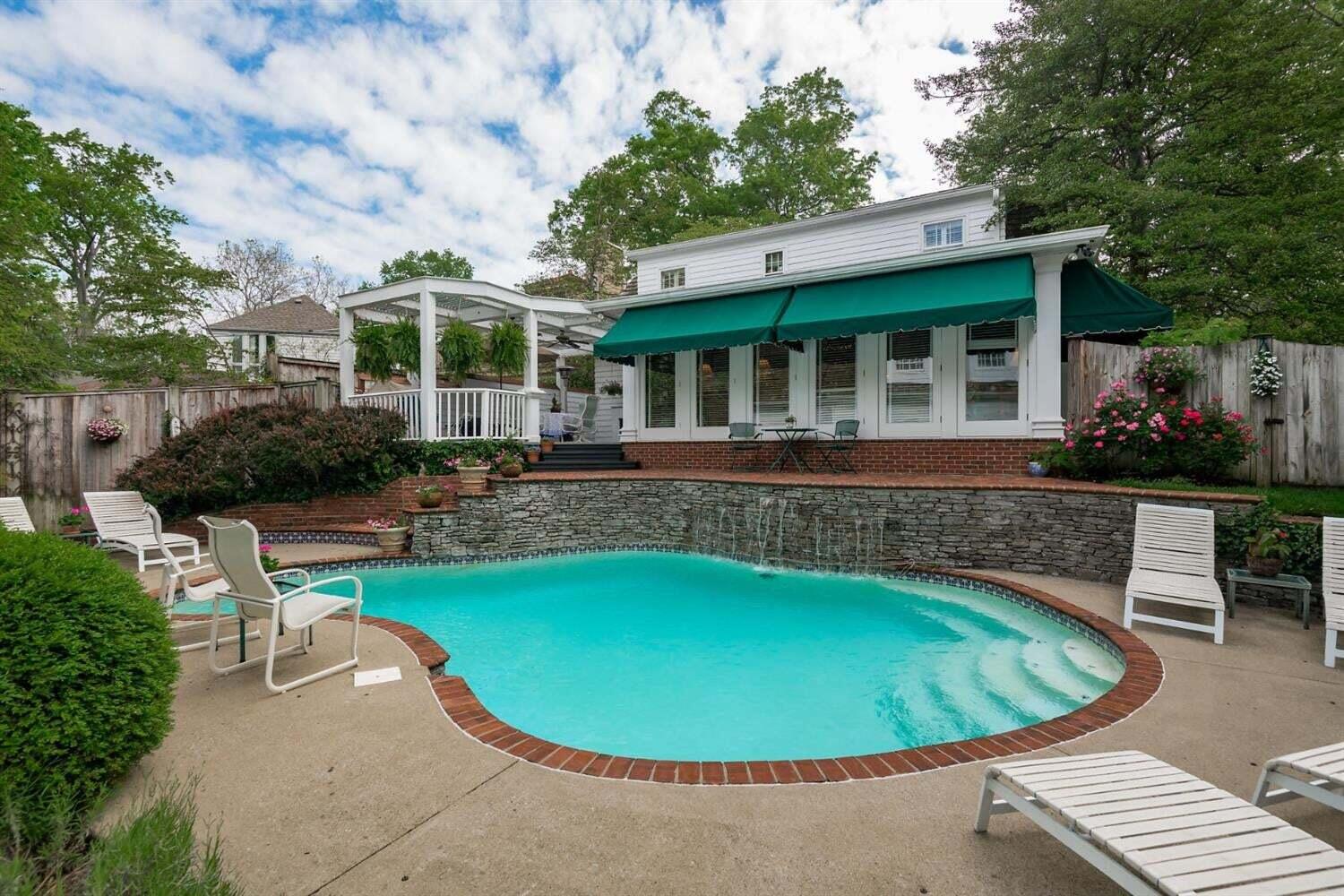 1310 Fincastle Road Lexington, KY 40502 - Photo 53 of 62 20200803175208249914000000-o