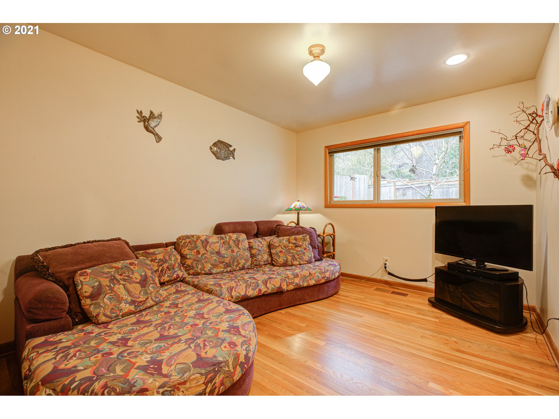 3766 Southwest Jerald Way Portland, OR 97221 - Photo 15 of 31