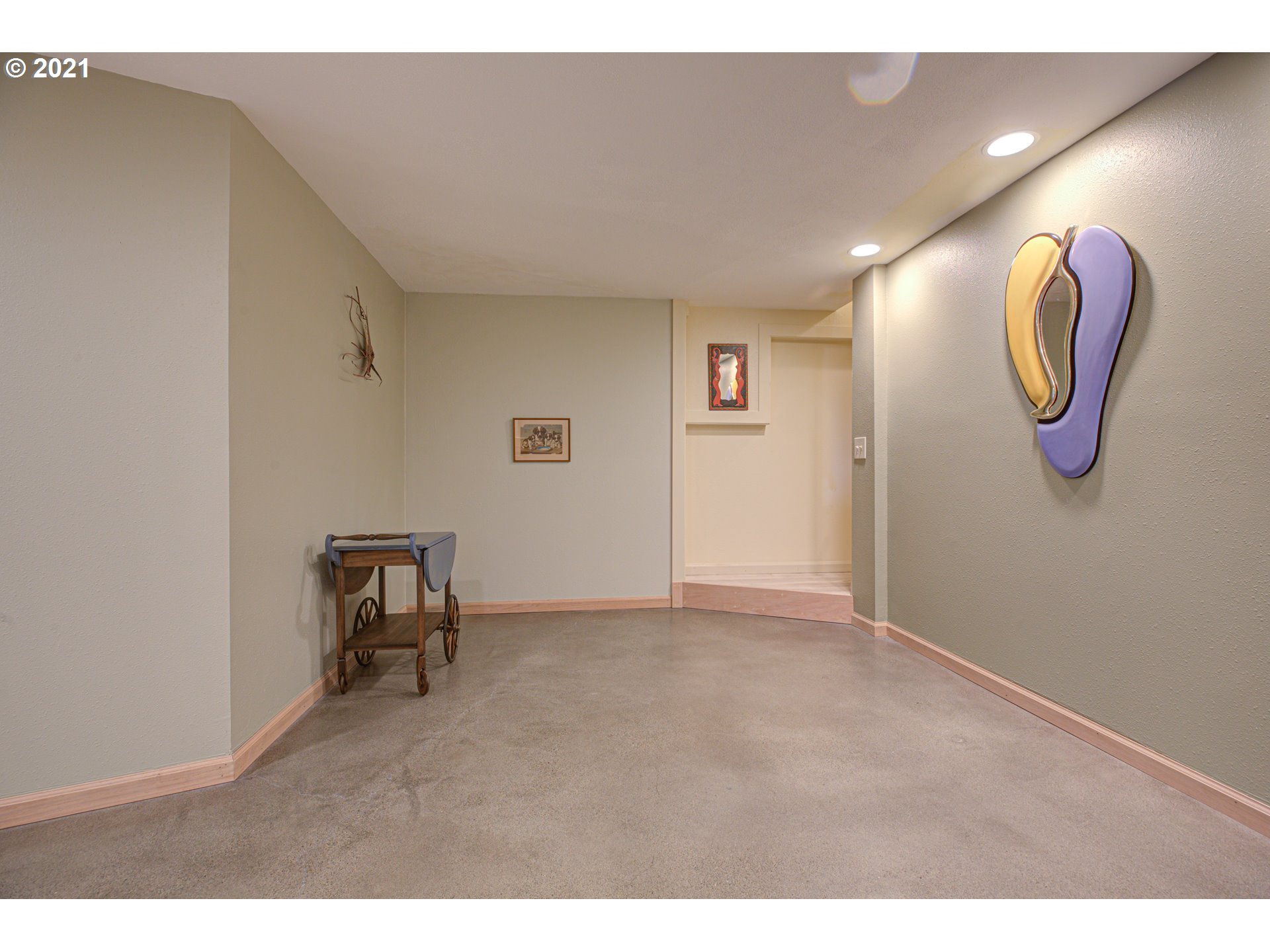 3766 Southwest Jerald Way Portland, OR 97221 - Photo 17 of 31