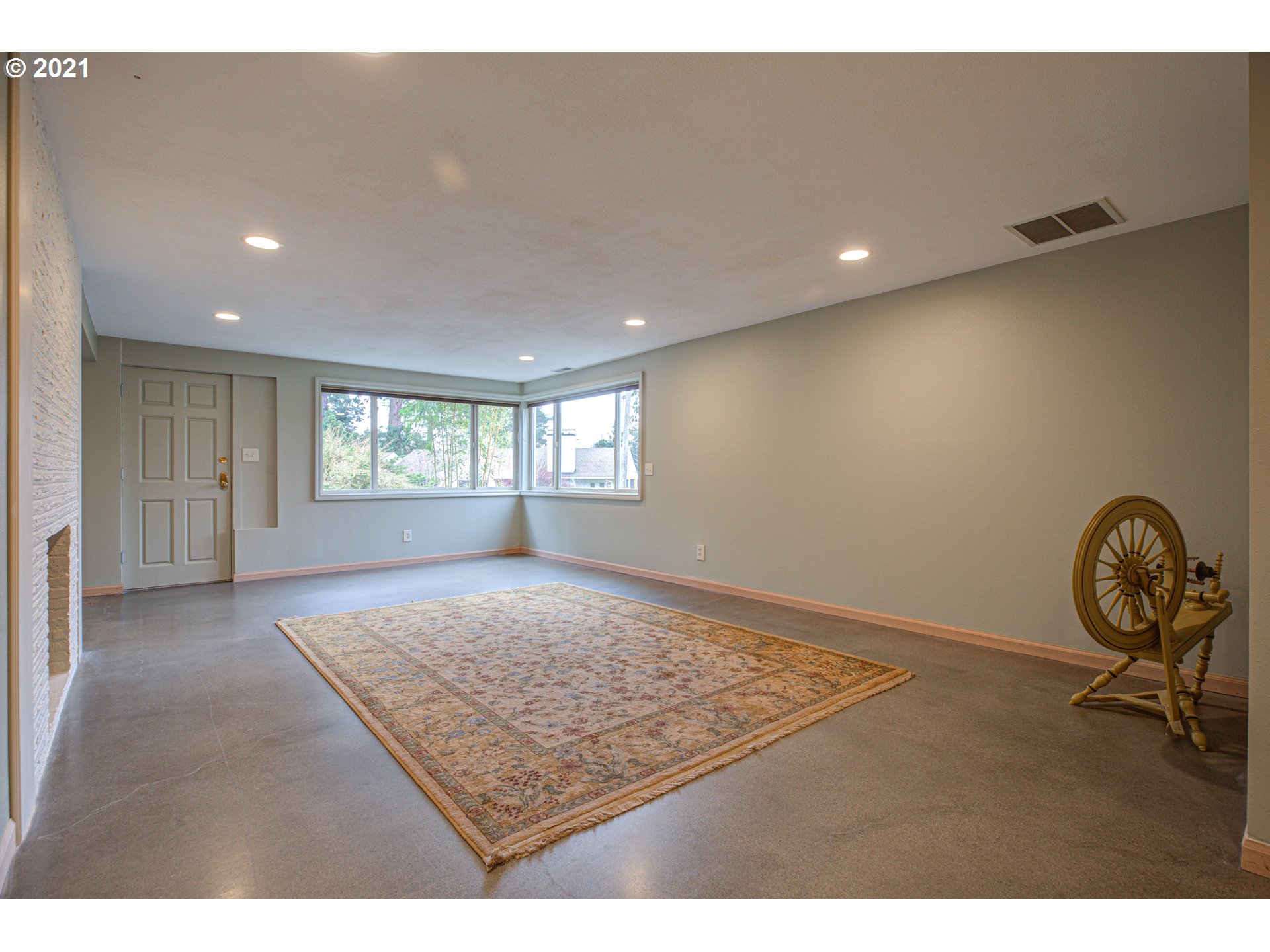 3766 Southwest Jerald Way Portland, OR 97221 - Photo 19 of 31