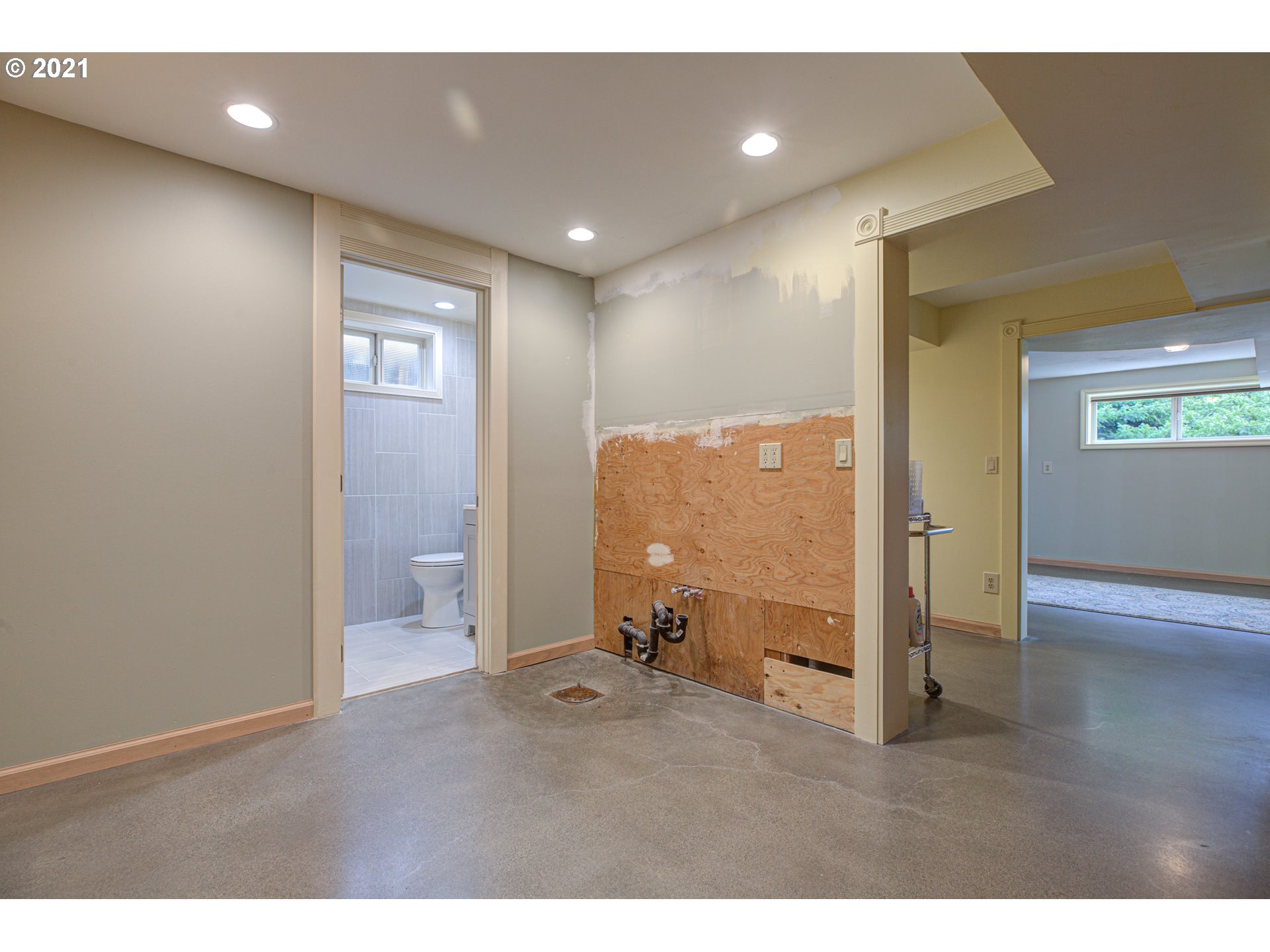 3766 Southwest Jerald Way Portland, OR 97221 - Photo 24 of 31