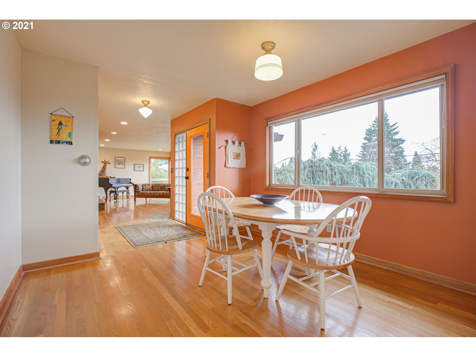 3766 Southwest Jerald Way Portland, OR 97221 - Photo 4 of 31