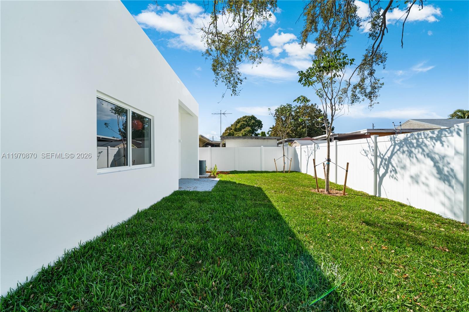 5735 Southwest 4th Street Miami, FL 33144 - Photo 15 of 16