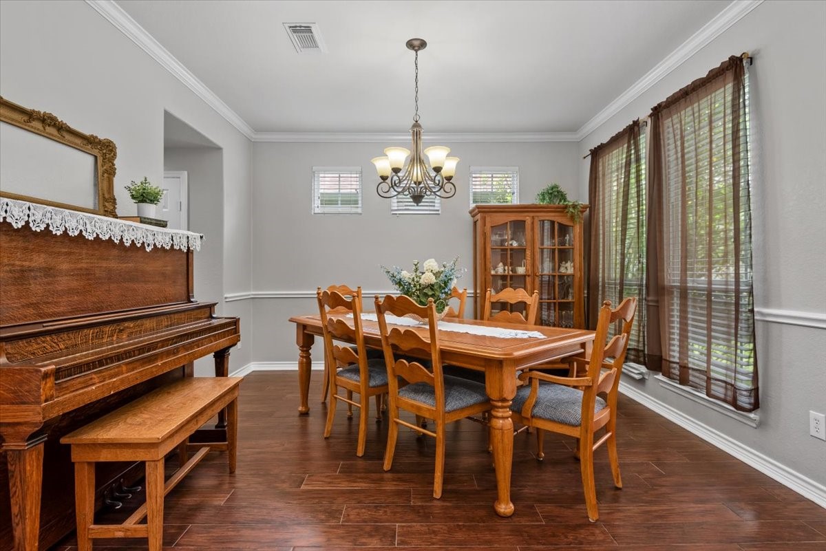 19222 Holly Shade Court Spring, TX 77379 - Photo 6 of 37 Formal Dining.