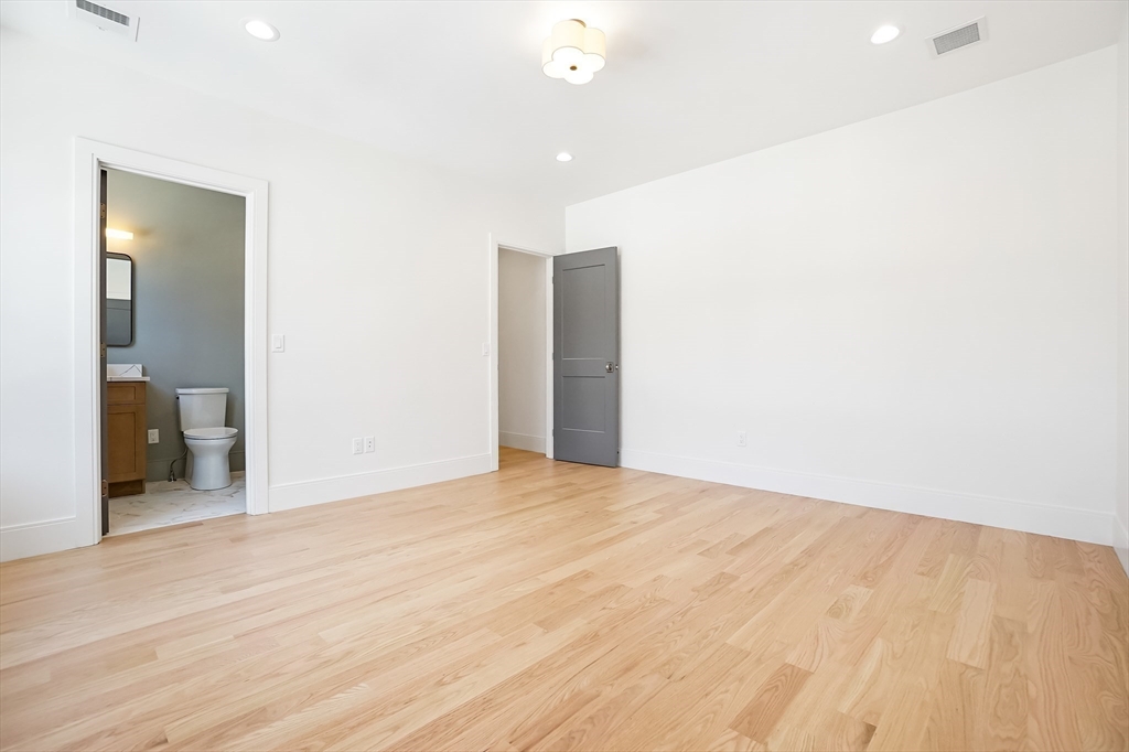 18 Ina Road Needham, MA 02492 - Photo 22 of 41