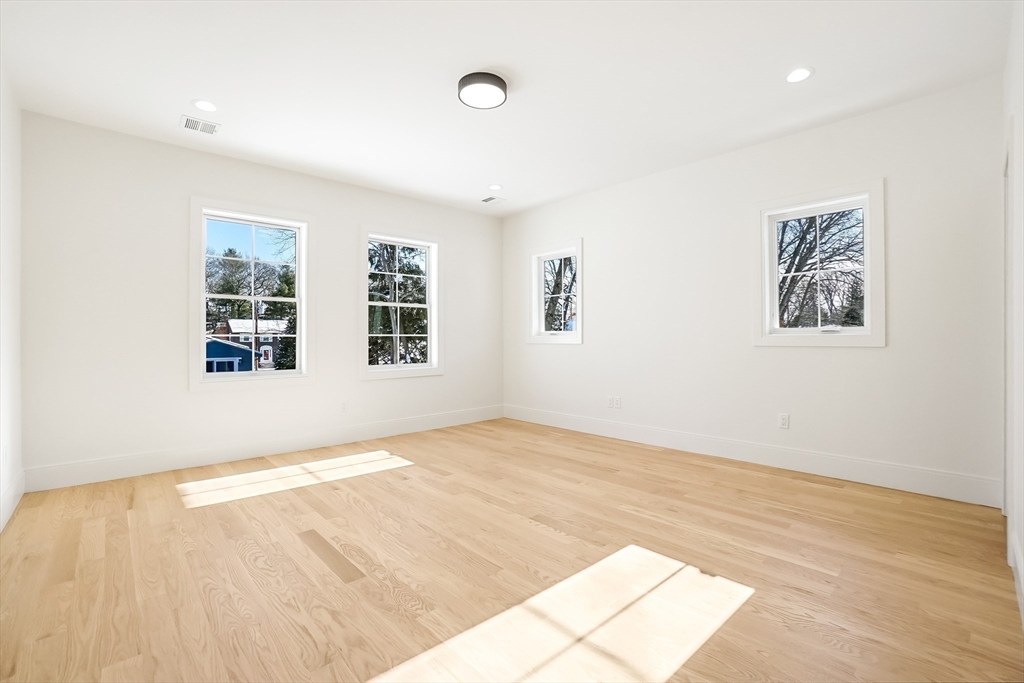 18 Ina Road Needham, MA 02492 - Photo 25 of 41